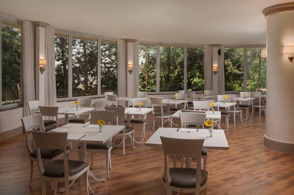 Nh Villa San Mauro Caltagirone Restaurant photo