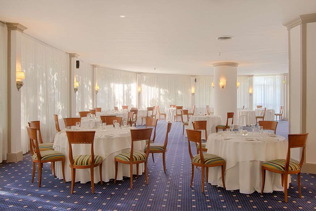 Nh Villa San Mauro Caltagirone Restaurant photo